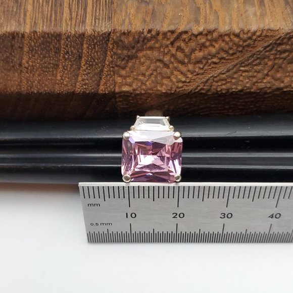 Size 5 925 Sterling Silver Large Pink Rectangle Cubic Zirconia Gem Ring - Picture 8 of 9